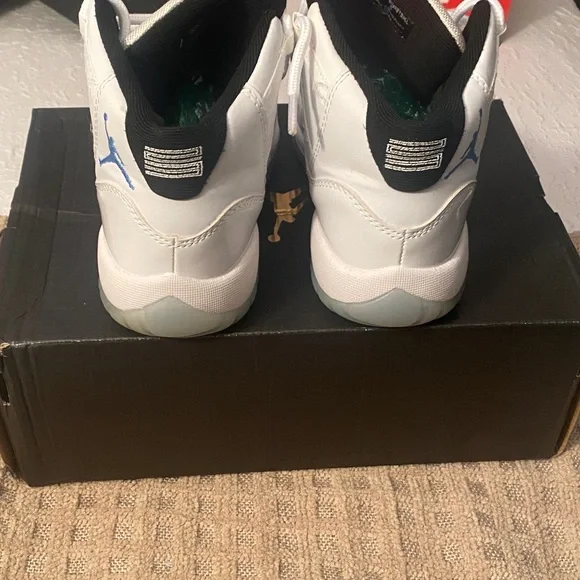 Jordan women White and Blue Sneakers - Picture 5 of 5